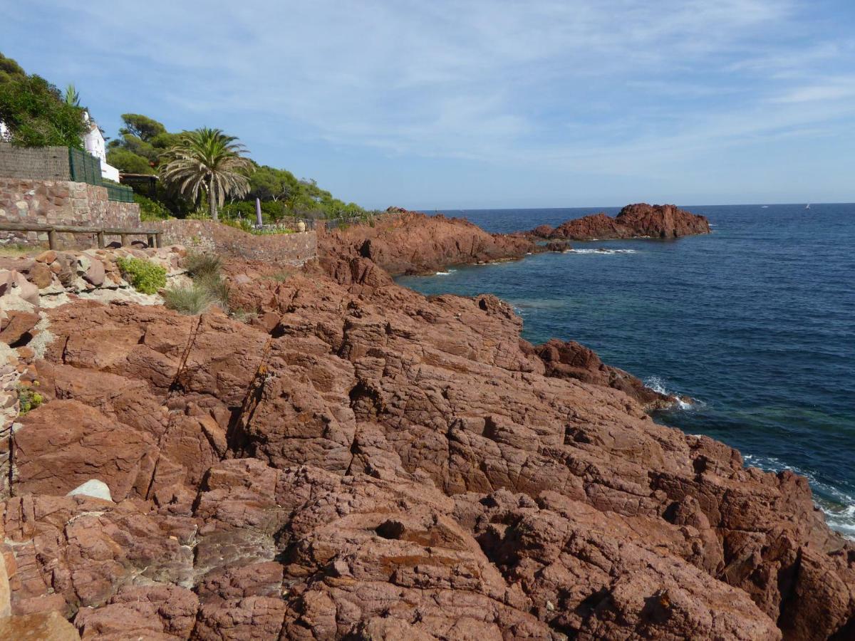 Rifugio Storico Sul Mare Villa Saint-Raphael  Luaran gambar
